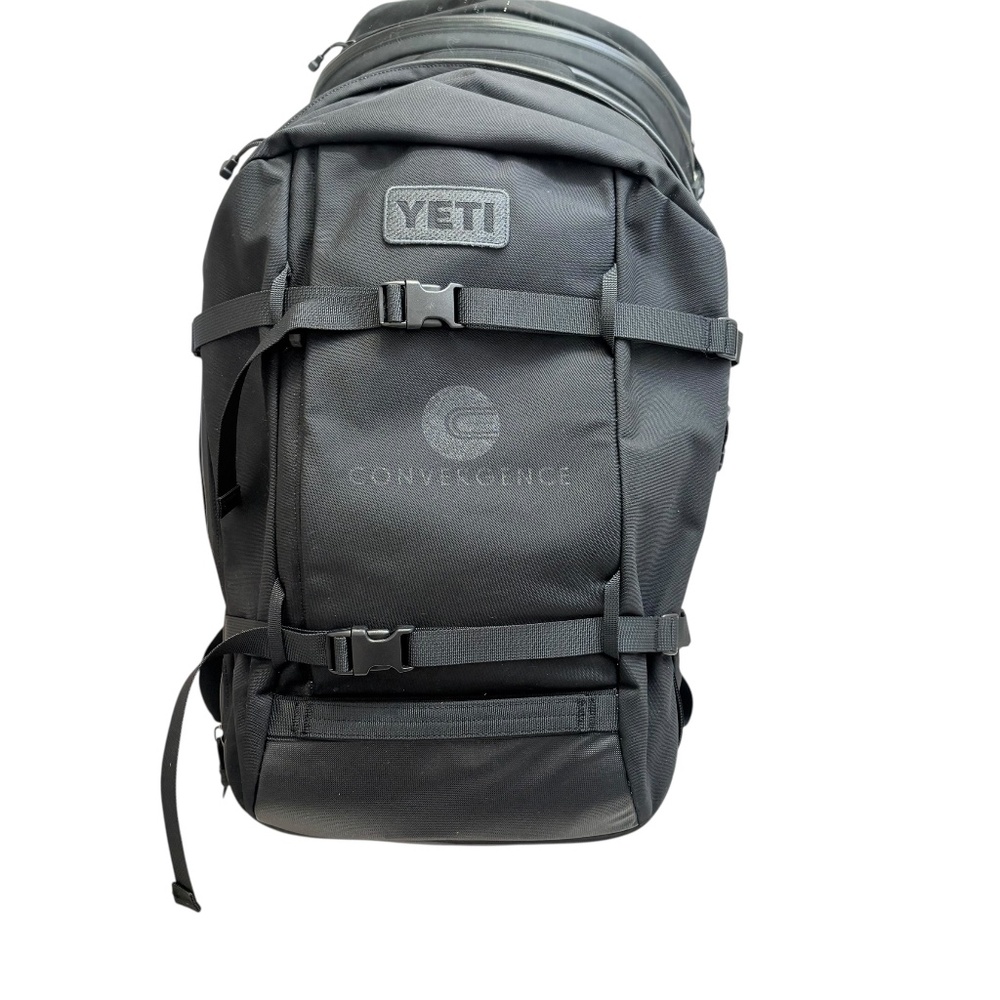 Yeti crossroads backpack NEW size 27